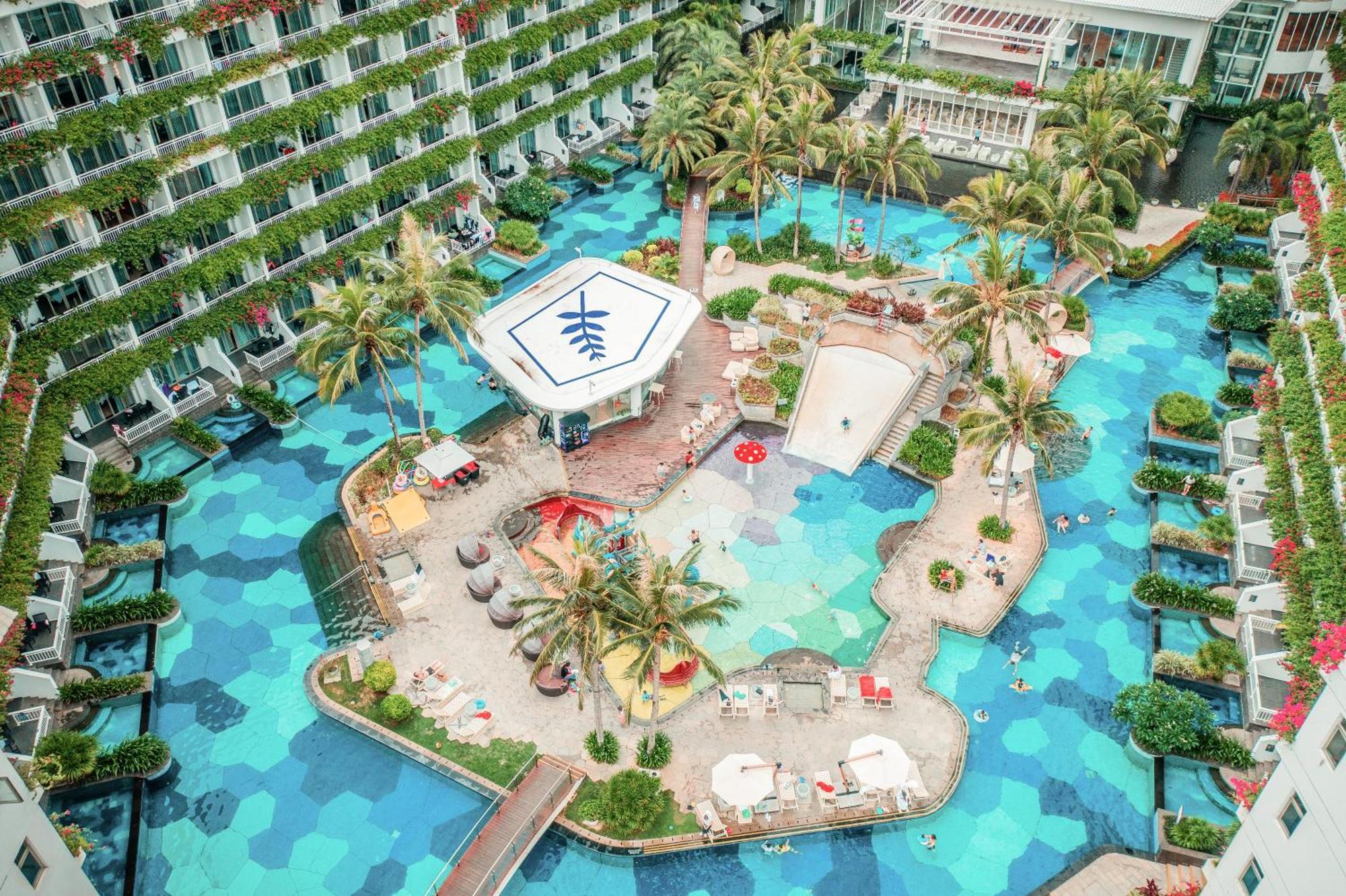 Palace Yalong Bay ホテル