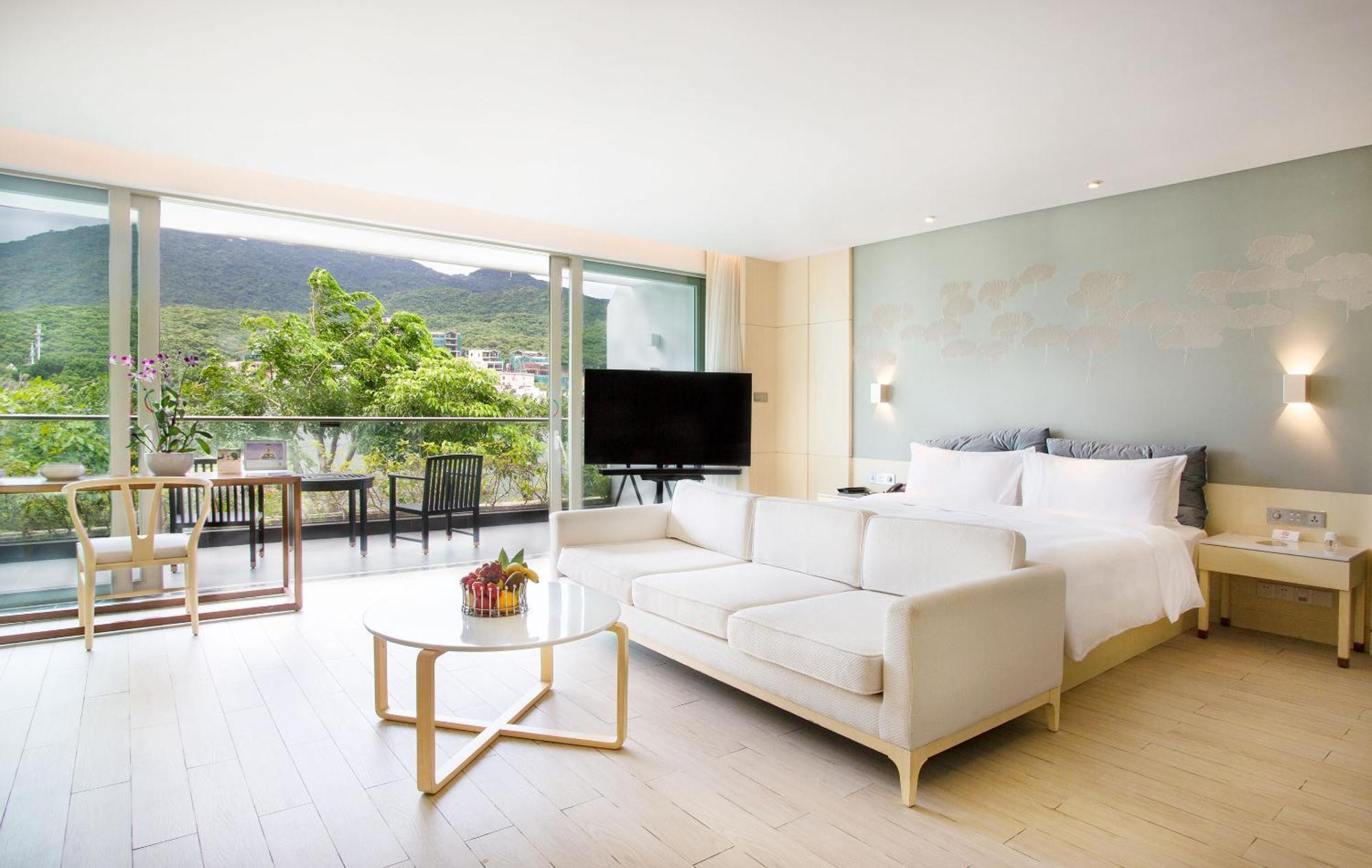 Palace Yalong Bay 5*