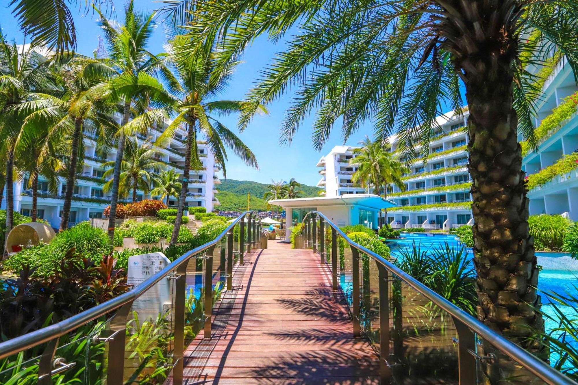 โรงแรม Palace Yalong Bay 5*