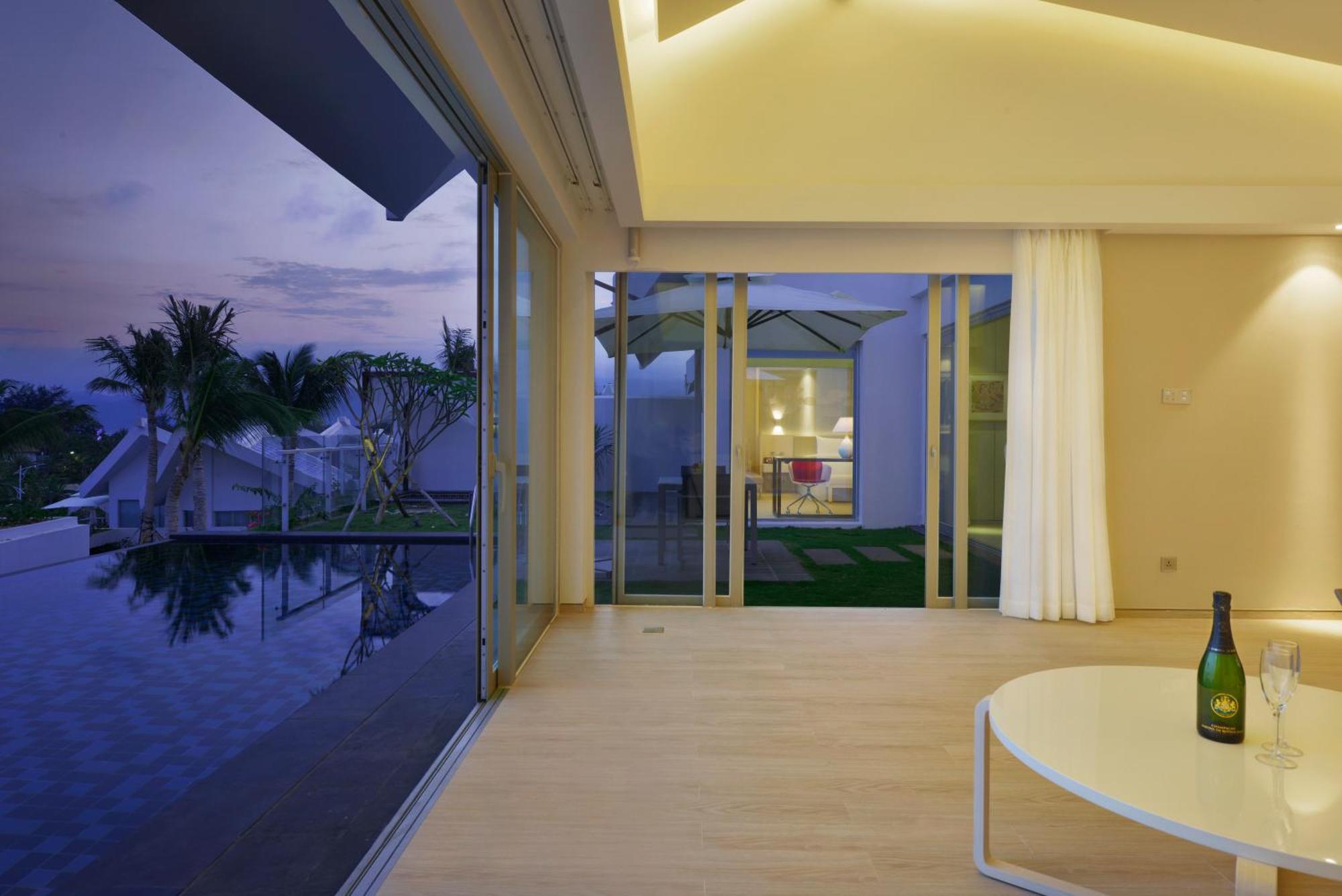 Palace Yalong Bay ซานย่า