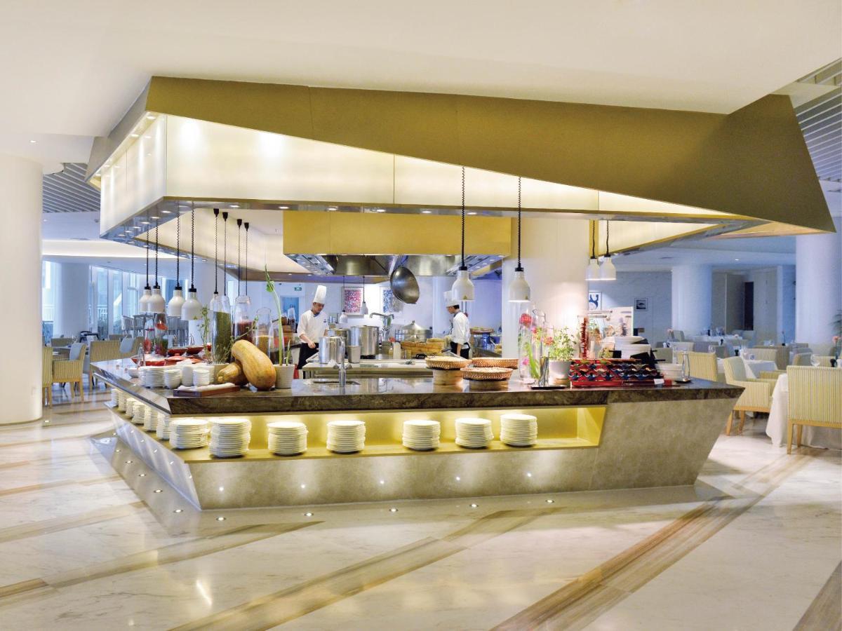 Palace Yalong Bay 5*